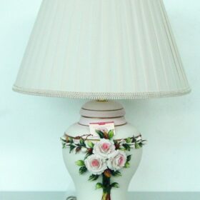 LAMPADA CAPODIMONTE DA COMO' - SALOTTO IN PORCELLANA  CON DECORAZIONE FLOREALE