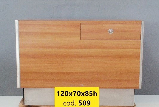 BANCONE VENDITA CON UN CASSETTO IN LAMINATO ED ACCIAIO
- USATI, IN BUONO STATO