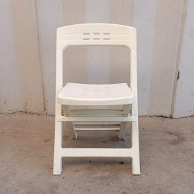 SEDIA PIEGHEVOLE IN PLASTICA BIANCA