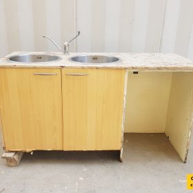 RETROBANCO BAR CON TOP IN MARMO, DOPPIO LAVELLO CON MISCELATORE E VANO PER LAVABICCHIERI