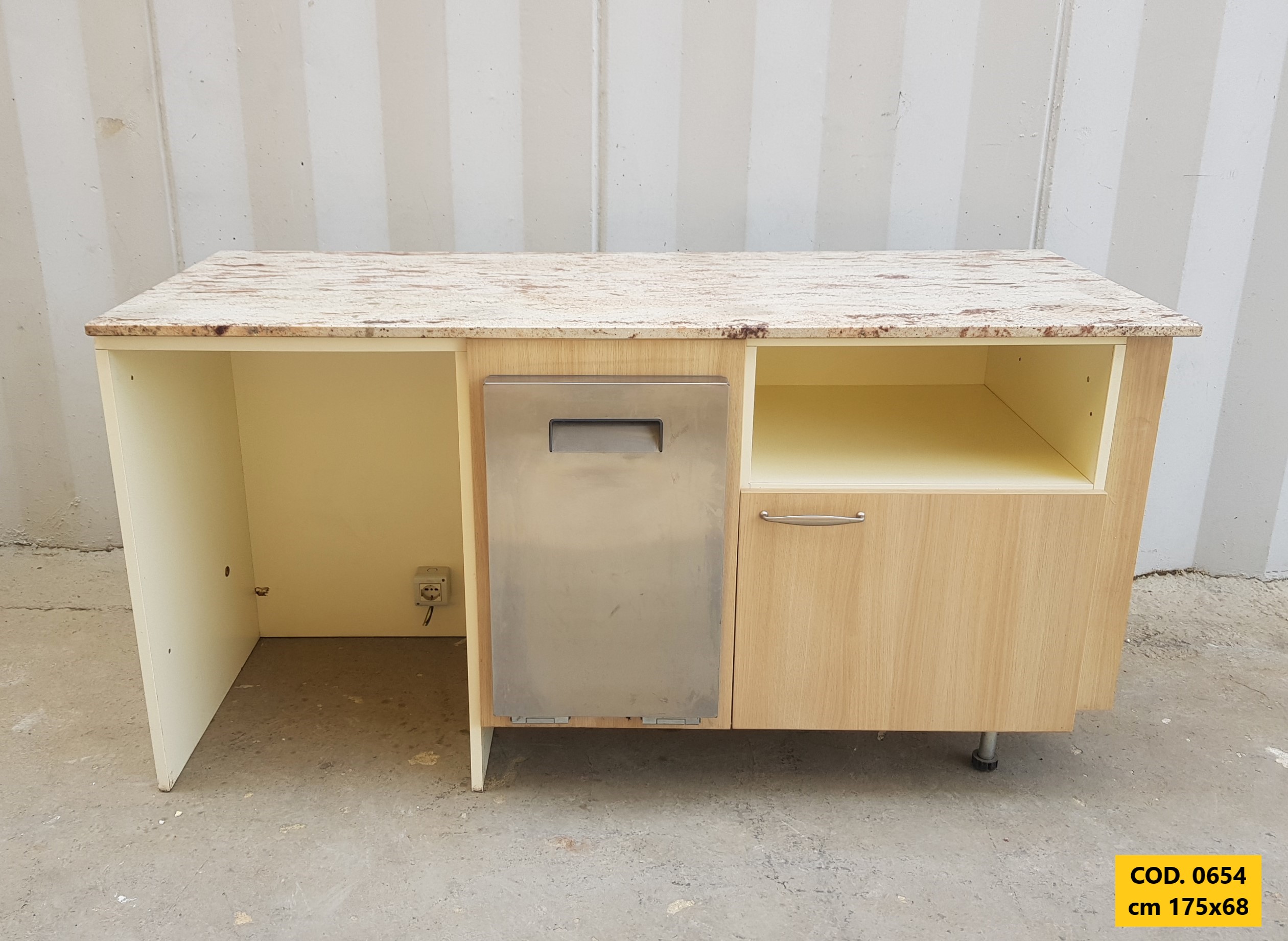 0654 -- 000 (708) RETROBANCO BAR CON TOP IN MARMO, SPORTELLO INOX PER PATTUMIERA E VANO A GIORNO - immagine 1
