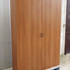 ARMADIO IN LEGNO DUE ANTE