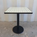 TAVOLO CON MAIOLICHE cm 60x60x76h