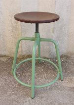 SGABELLO CON ALTEZZA REGOLABILE