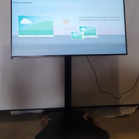 MONITOR LED 65" ULTRA HD LG mod. 65UH5F-H CON STATIVO REGOLABILE IN ALTEZZA