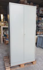 ARMADIO IN METALLO cm 96x40x200h