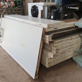 CELLA FRIGORIFERA POSITIVA cm 260x220x220h COMPLETA DI GRUPPO FRIGO, EVAPORATORE E QUADRO COMANDO