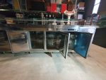 BANCO PER GASTRONOMIA CON PIANO CALDO (2 MT + 2 MT) + BASE CON 4 SPORTELLI E 6 CASSETI REFRIGERATI CON MOTORE REMOTO - immagine 3