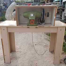 SMERIGLIATRICE IN GHISA NEBES CON TAVOLO PER ASPIRAZIONE