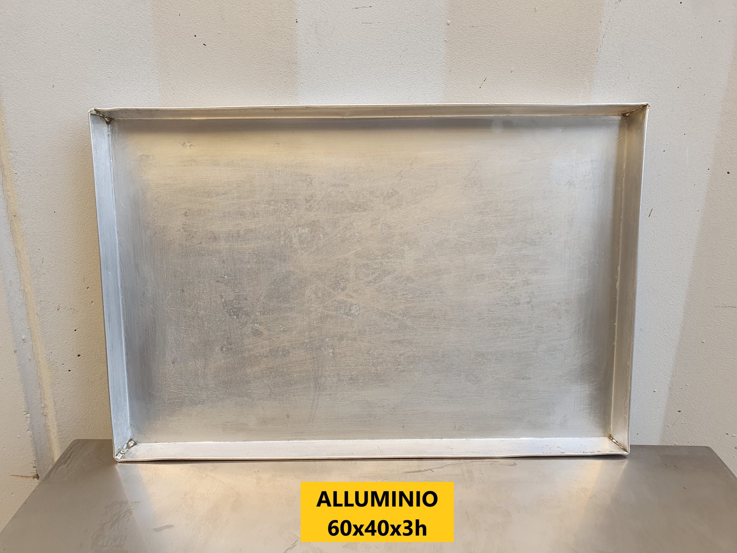 3159 -- 000 (3748) TEGLIA IN ALLUMINIO cm 60x40x3h - immagine 1
