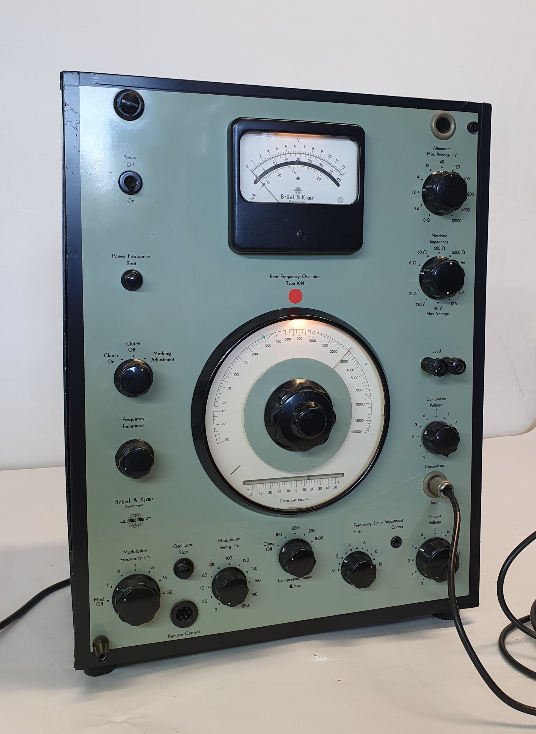 3165 -- 000 (3755) BEAT FREQUENCY OSCILLATOR BRUEL & KJAER TYPE 1014 - immagine 1