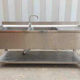 LAVELLO DOPPIA VASCA CON MISCELATORE E GOCCIOLATOIO cm 190x70x93h