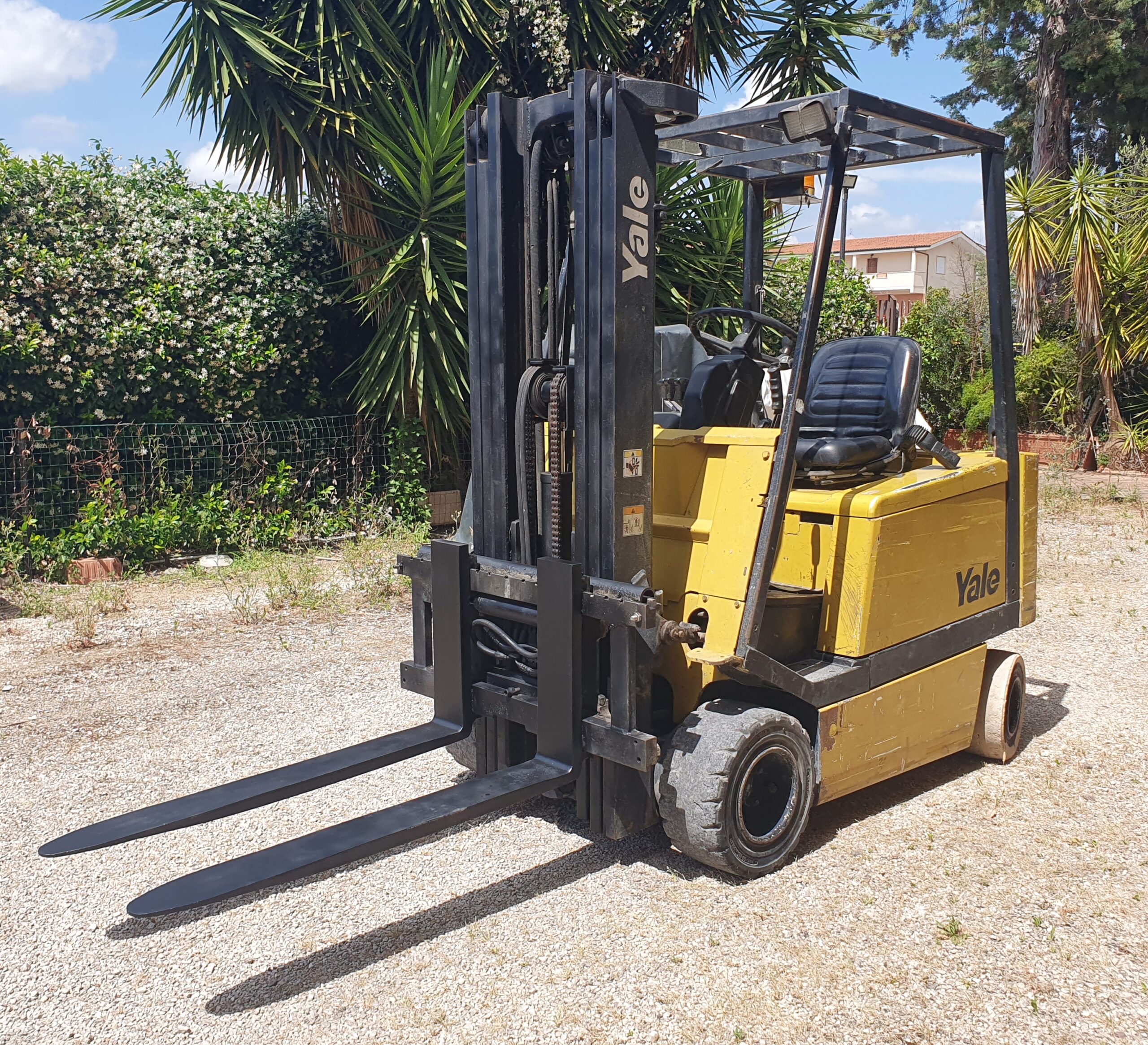 3351 -- 000 (3940) MULETTO ELETTRICO YALE 80V mod. ERP 20 ABF E 1980 - immagine 1
